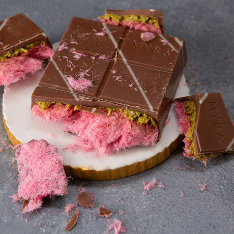 Angel Hair Dubai Chocolate Bar - Pink Cotton Candy